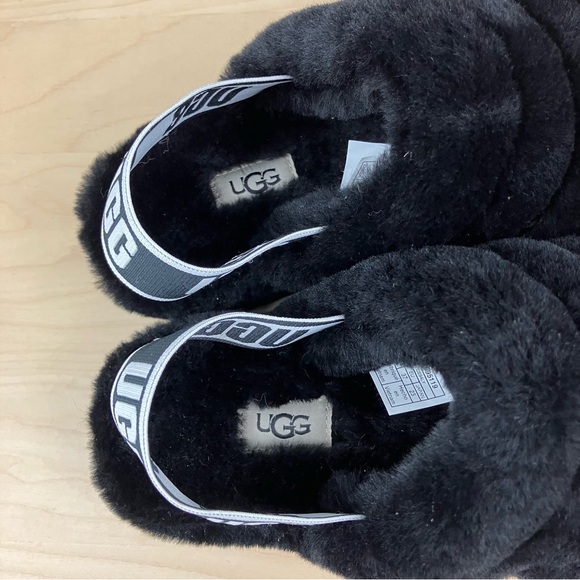 UGG Women’s Size 6.0 Fluff Yeah Shearling Slide Slippers Black Chunky - Picture 9 of 11